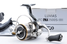 Безінерційна котушка DAIWA 20 LUVIAS FC LT 2500S 