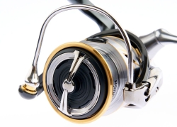 Котушка Daiwa 20 Luvias LT3000-C 