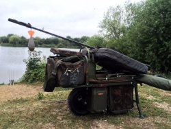 Тележка Fox FX Explorer Barrow and Camo Lite Bag 2 straps & mesh bags комплект