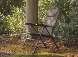 Кресло с подлокотниками Solar Undercover Camo Recliner Chair 52x50x85cm 1шт