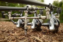 Буз бар телескопический Solar P1 3 Rod Buzzer Bar Back/Задний 9,5-15inch/24-37,5см 1шт