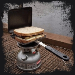 Тостер cо столовым набором Ridge Monkey Deep Fill Sandwich Toaster Black Edition XL 1шт