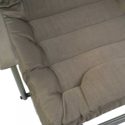 Крісло з підлокітниками Avid Carp Benchmark Memory Foam Recliner 