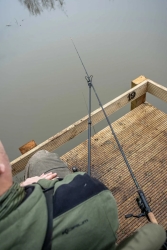 Тримач телескопічний універсальний Korum Any Chair Telescopic Feeder Arm 
