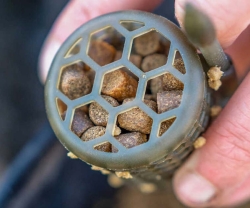 Годівниця Preston Ics Bait Up Feeder M 20г