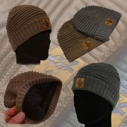 Шапка Vass Fleece Lined Ribbed Beanie Brown Rubber Badge