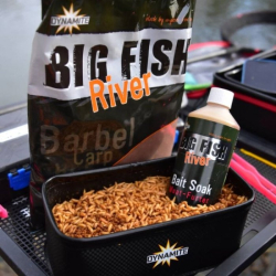 Ликвид Dynamite Baits Aroma Big Fish River Meat Furter 500ml