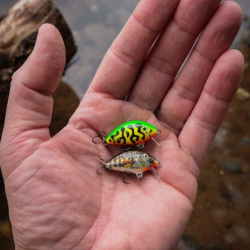 Воблер Salmo Tiny Floating Holo Stickleback 3cm/7g