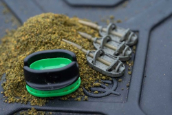 Пресс для кормушек Preston Quick Release Method Mould Medium Green