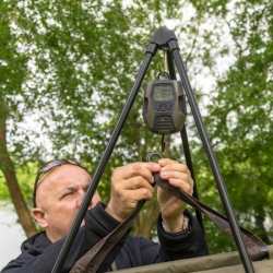 Тренога для взвешивания Avid Carp PRO-Tect Deluxe Tripod 116-211cm
