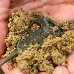 Кормушка методная KORDA Bait-up Method Feeder 50g 1шт