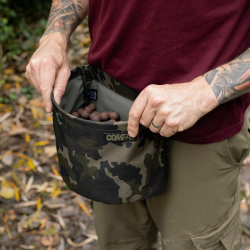 Сумка-пояс для прикормки Korda Compac Boilie Caddy Dark Kamo