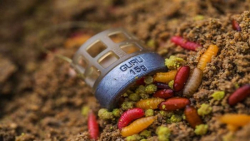 Кормушка клетка Guru Slimline X Change Distance Feeder Mini 15g + 20g 2шт
