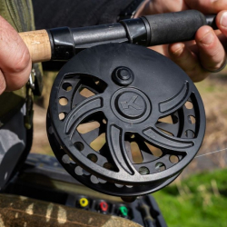 Катушка Korum Glide Stealthmode Centrepin
