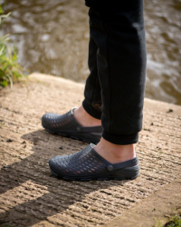 Тапочки Matrix Clogs Black Size 7 / 41 пара