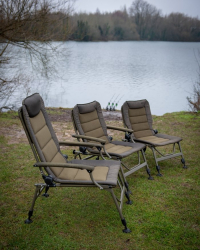 Кресло с подлокотниками Fox Voyager Recliner Large Chair