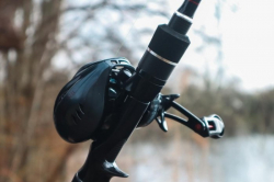 Катушка мультипликаторная Zebco Demonic Baitcast 150 LHW 6BB 0.23mm/200m