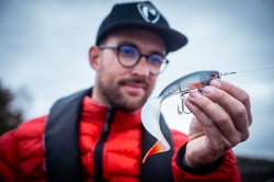 Силиконовая приманка Rage Pro Grub Loaded Ultra Realistic Roach 16cm 6.3" 35g 1шт