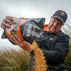 Прикормка Sonubaits Supercrush Mega Carp Method Mix Red 2kg