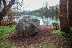 Зонт Zebco Flecktarn Brolly 2,20m