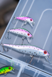 Воблер Zebco Demonic Perchfinder Rainbow 5cm 4.75g