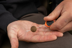 Игла с застежкой Avid Carp Re-Rig Gated Needle Orange