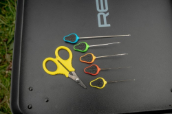 Набор игл с ножницами Avid Carp Re-Rig Tool Set 6pcs