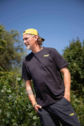 Футболка Black Cat Chase Dreams Black Tee