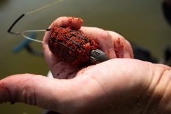 Прикормка Sonubaits Pro Groundbait Robin Red 900g