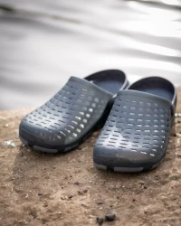 Тапочки Matrix Clogs Black Size 10 /44