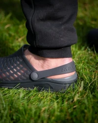 Тапочки Matrix Clogs Black Size 10 /44