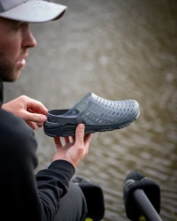 Тапочки Matrix Clogs Black Size 10 /44