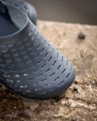 Тапочки Matrix Clogs Black Size 10 /44